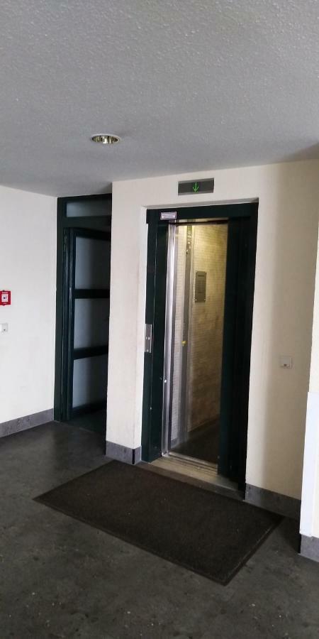 Sroom 118 And 119 In Center ريوتلنجن المظهر الخارجي الصورة