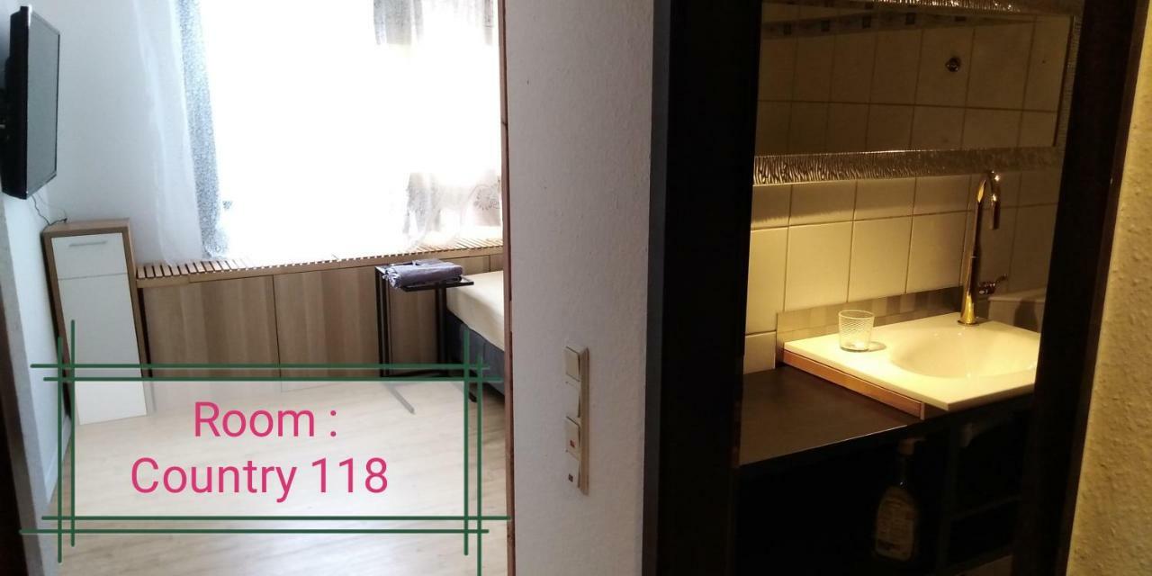 Sroom 118 And 119 In Center ريوتلنجن المظهر الخارجي الصورة